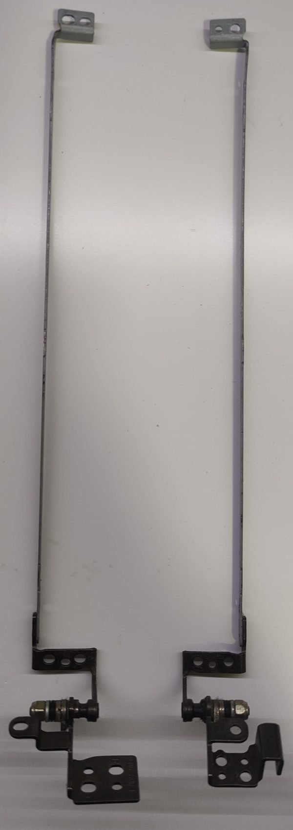 Toshiba Satellite L735-10g Menteşe Sağ Sol Takım