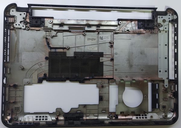 Dell İnspiron 3537 Alt Kasa, Alt Kapak - Görsel 2
